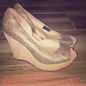Ugg Snake skin Wedge